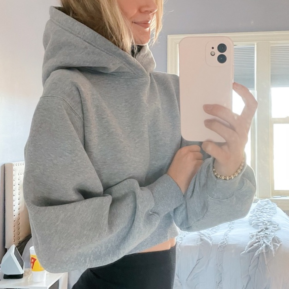Aritzia TNA Perfect hoodie